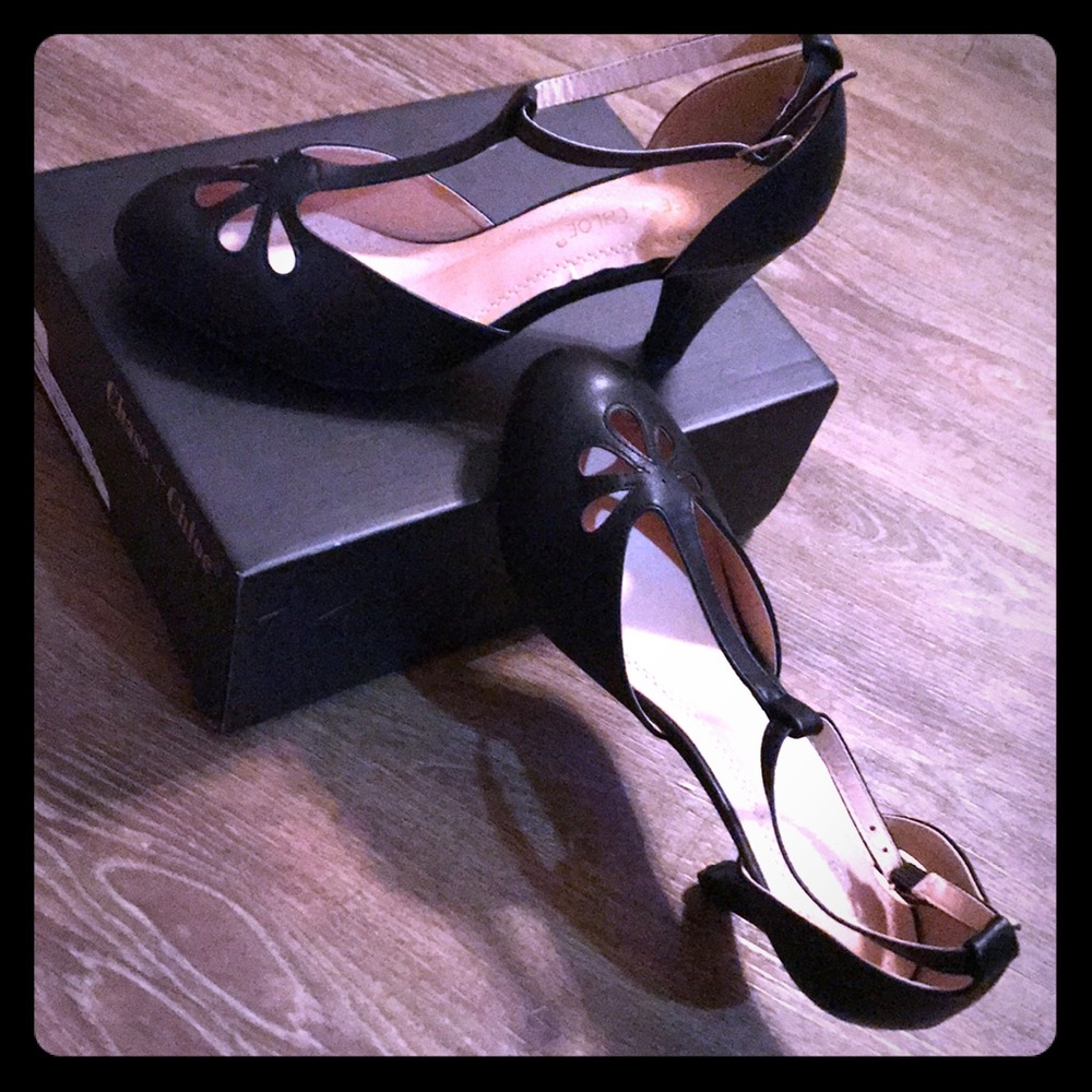 Mary Jane low heels